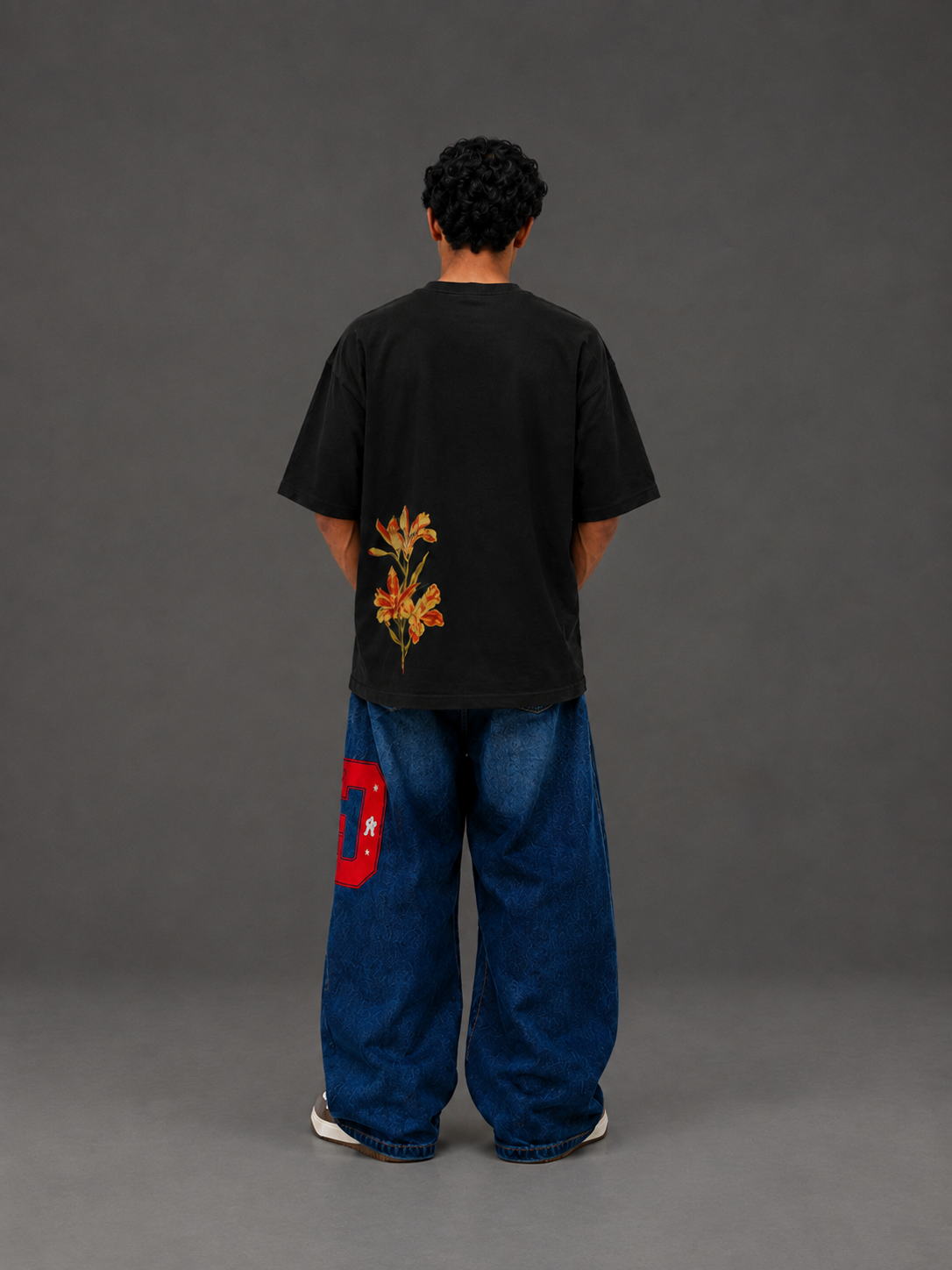 Saffron Flow Tee - Black